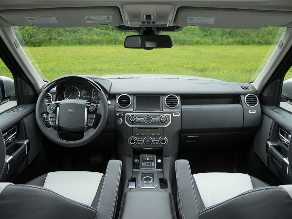 07 2016 Land Rover Lr4