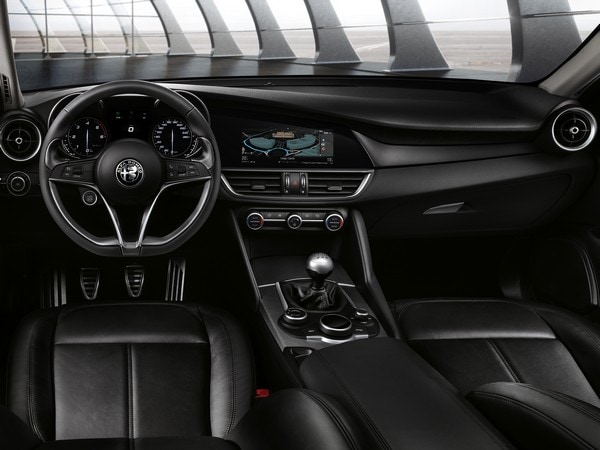 07 2017 Alfa Romeo Giulia