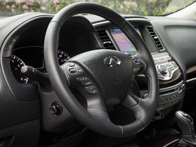 07 2017 Infiniti Qx60 Comparo