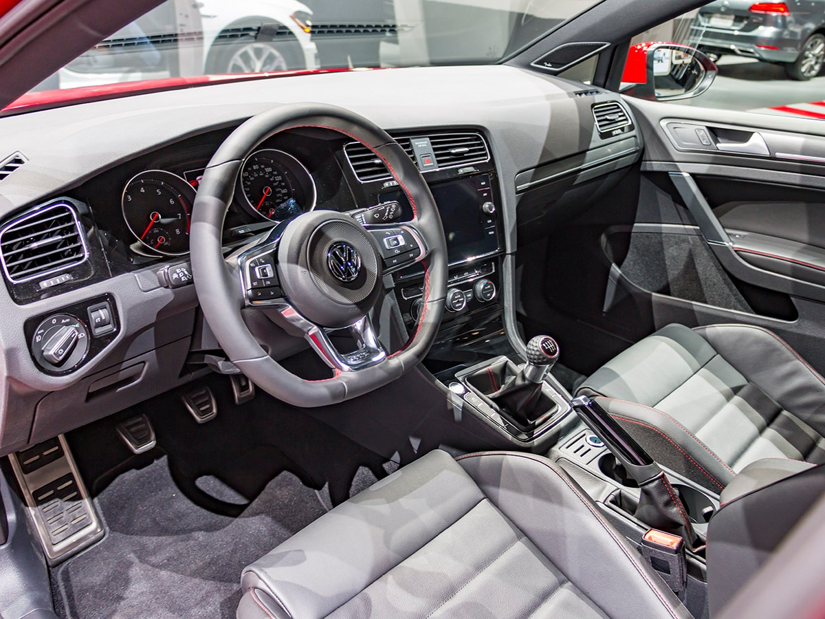 07 2018 Volkswagen Golf GTI NYIAS KBB
