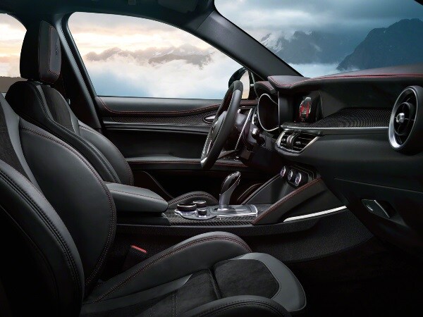 07 2018 Alfa Romeo Stelvio
