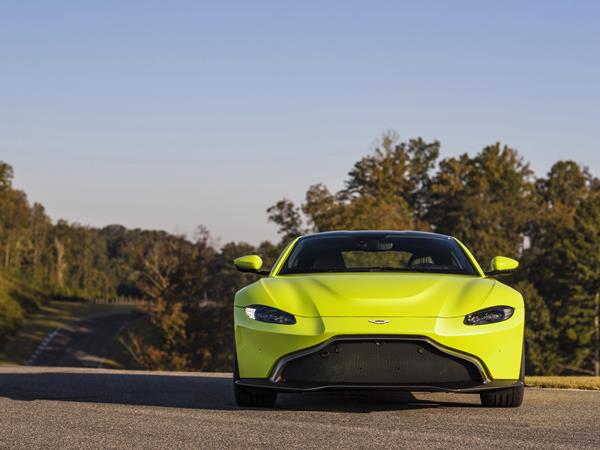 07 2019 Aston Martin Vantage Lime Essence