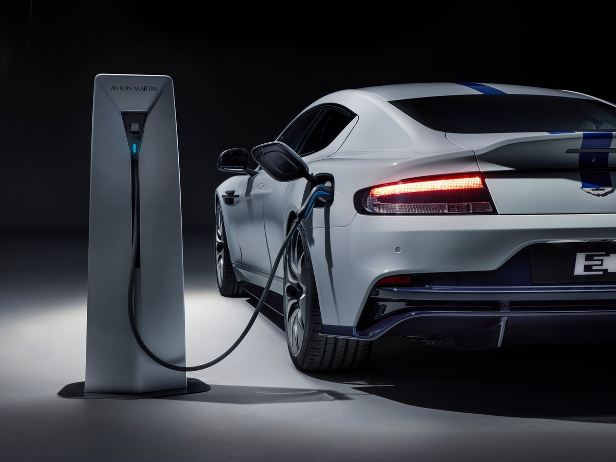 07 Aston Martin Rapide E