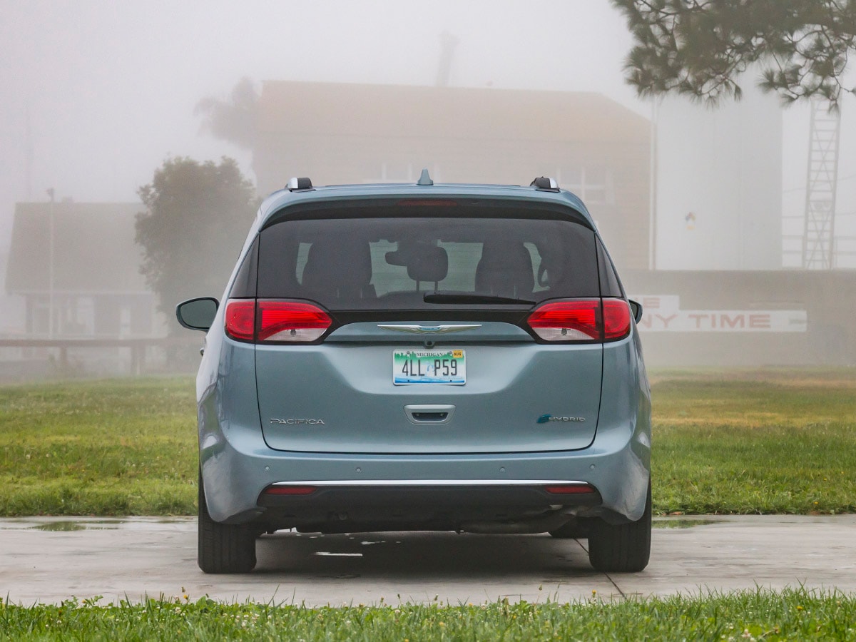 08 2017 Chrysler Pacifica EHybrid Exterior KBB