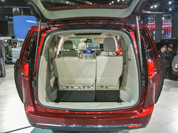 08 2017 Chrysler Pacifica