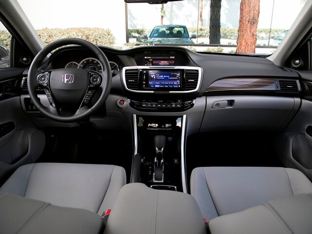 08 2017 Honda Accord Best Buy