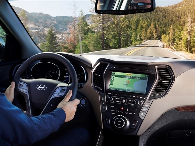 08 2017 Hyundai Santa Fe