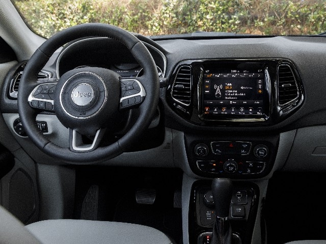 08 2017 Jeep Compass Comparo