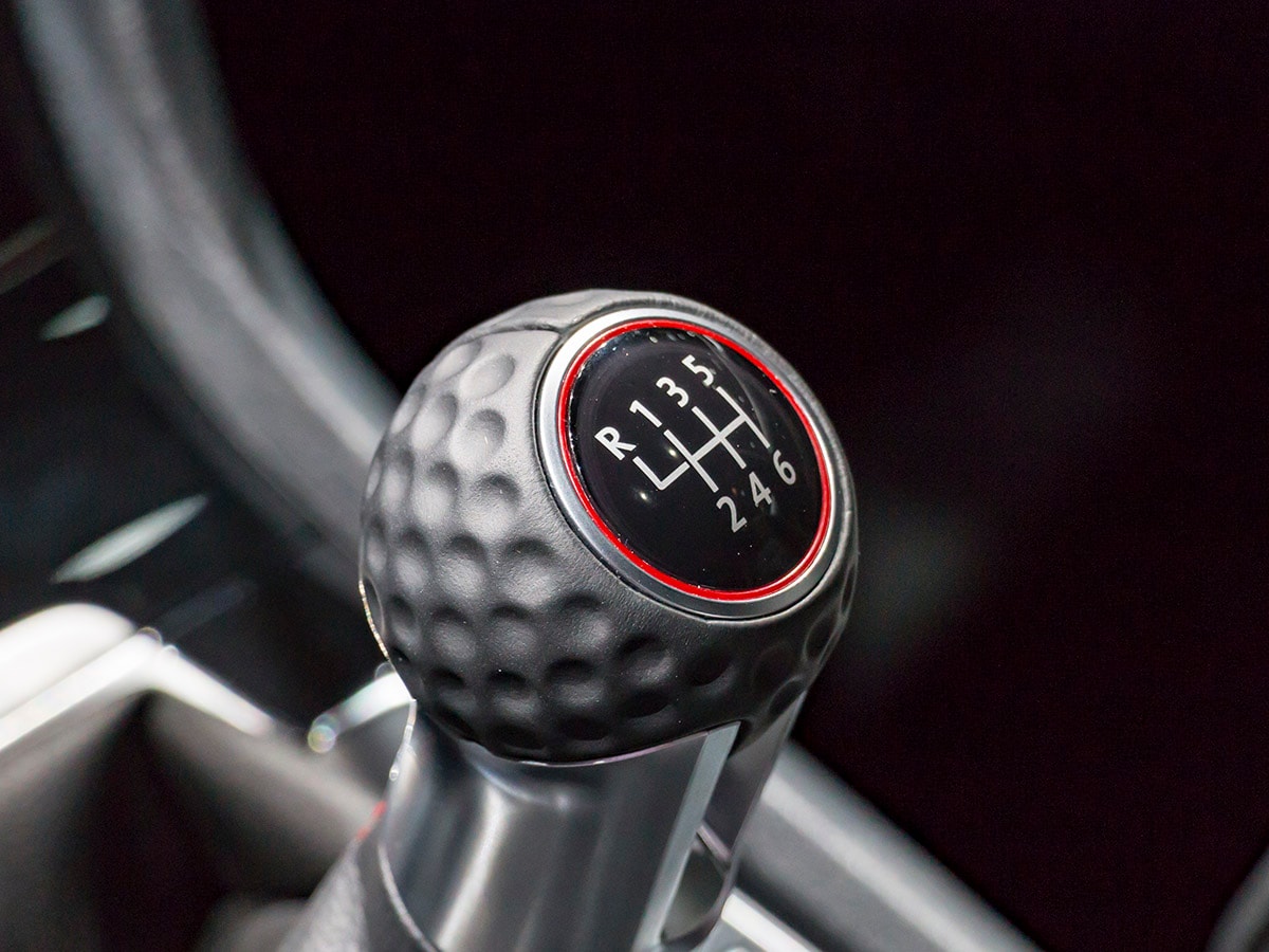 08 2018 Volkswagen Golf GTI NYIAS KBB