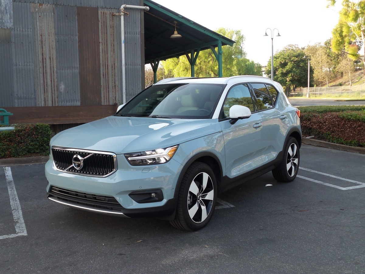 08 2019 Volvo XC40 Long Term