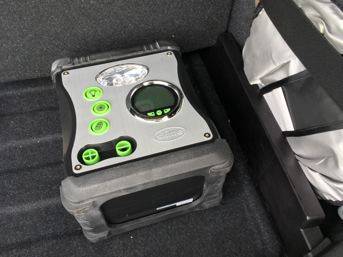08 2019 Volvo XC40 Tire Warning