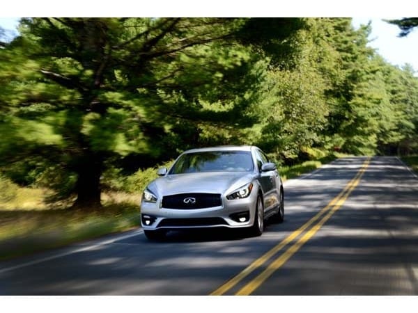 09 2015 Infiniti Q70