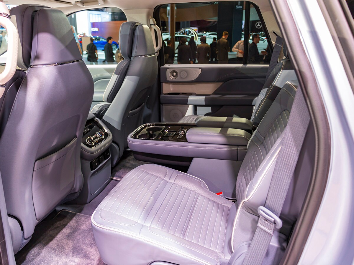 09 2018 Lincoln Navigator NYIAS KBB