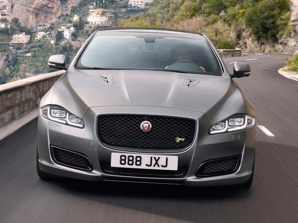 09 2018 Jaguar Xjr575