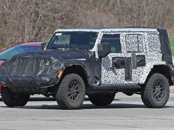 09 2018 Jeep Wrangler Unlimited Prototype