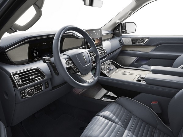 09 2018 Lincoln Navigator Debut