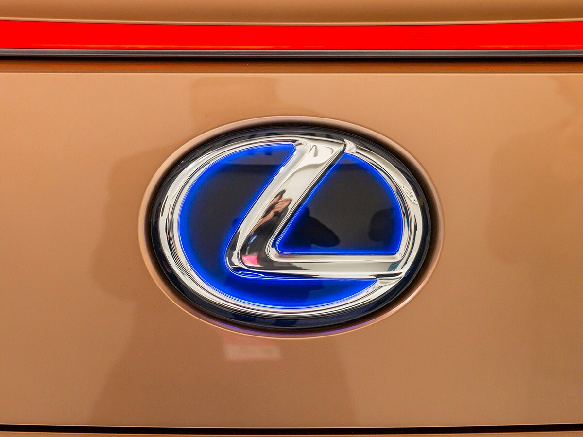 09 Lexus LF 1 Concept NAIAS KBB