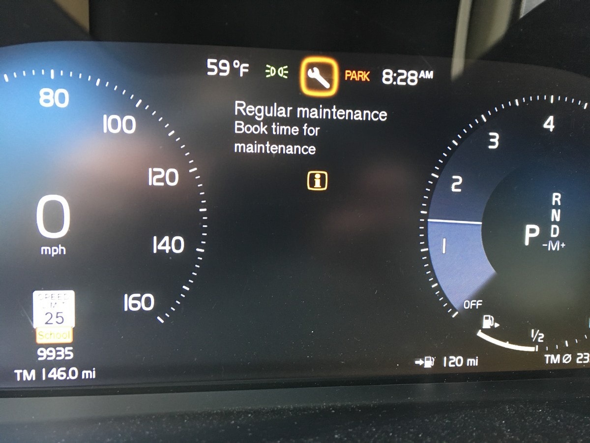 1 2019 Volvo XC40 Service