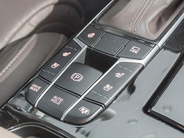 10 2017 Kia Cadenza