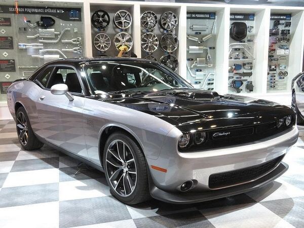 10 2017 Mopar 17 Dodge Challenger Limited Edition