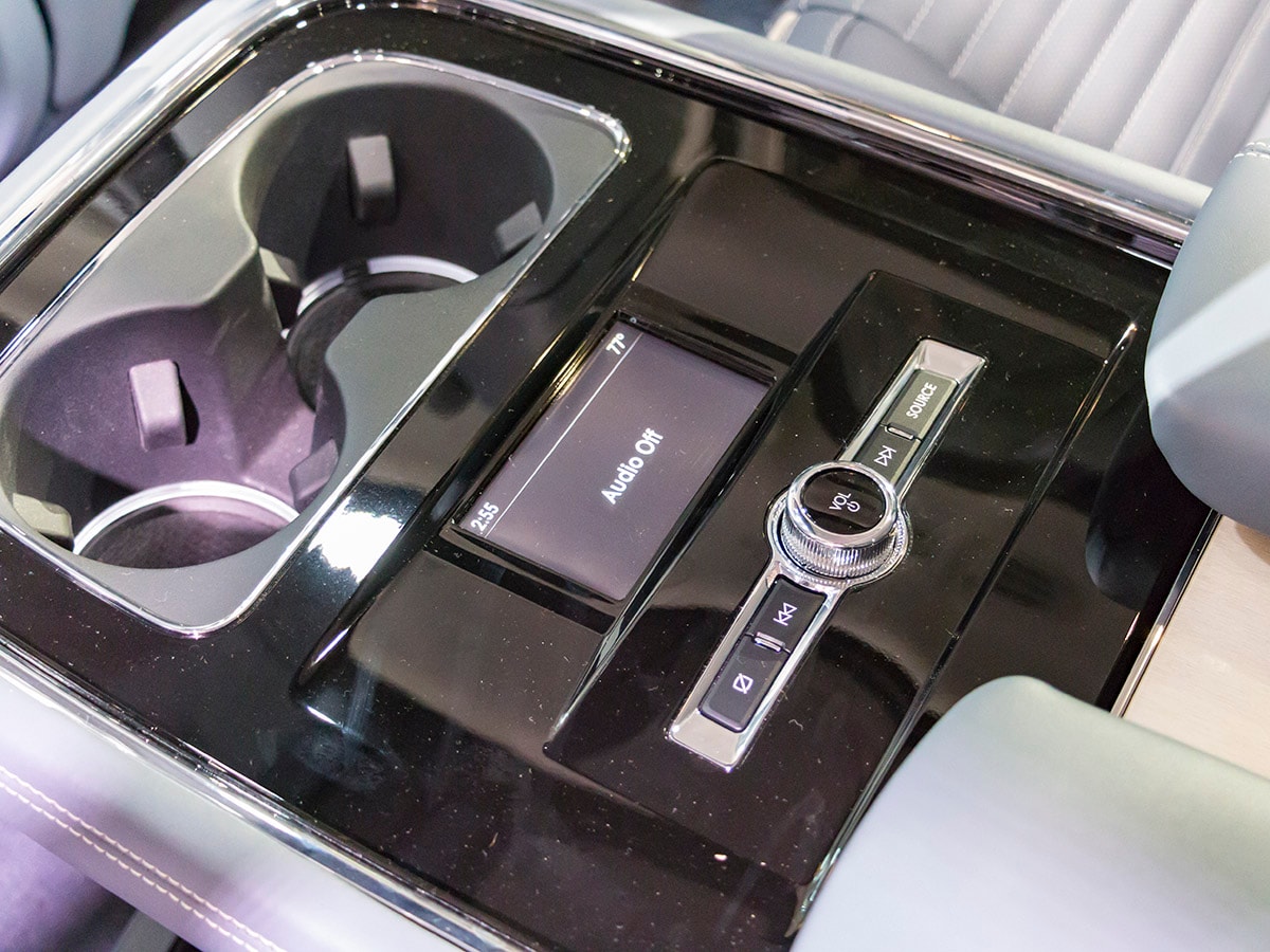 10 2018 Lincoln Navigator NYIAS KBB