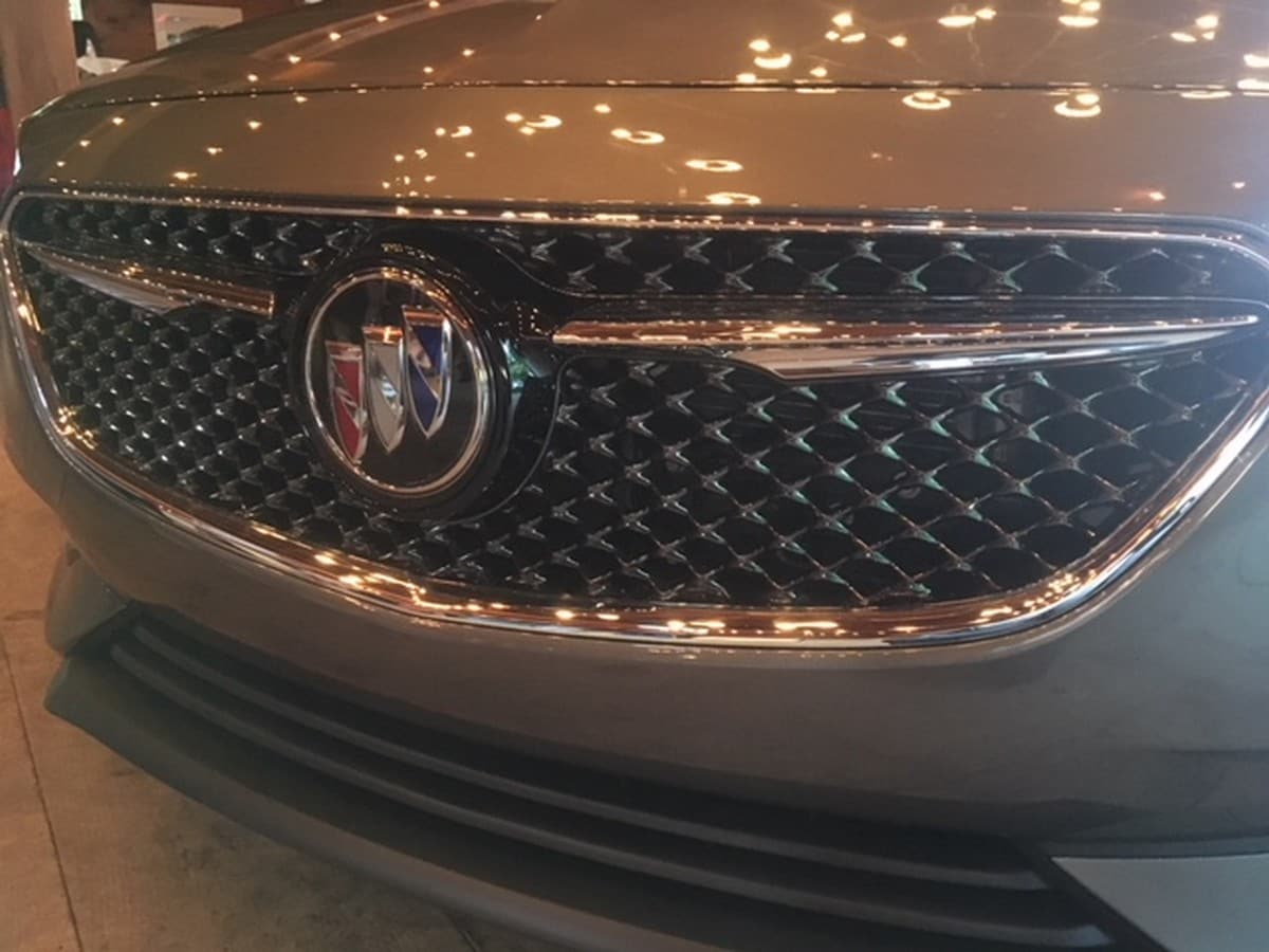 10 2019 Buick Regal Avenir Oem