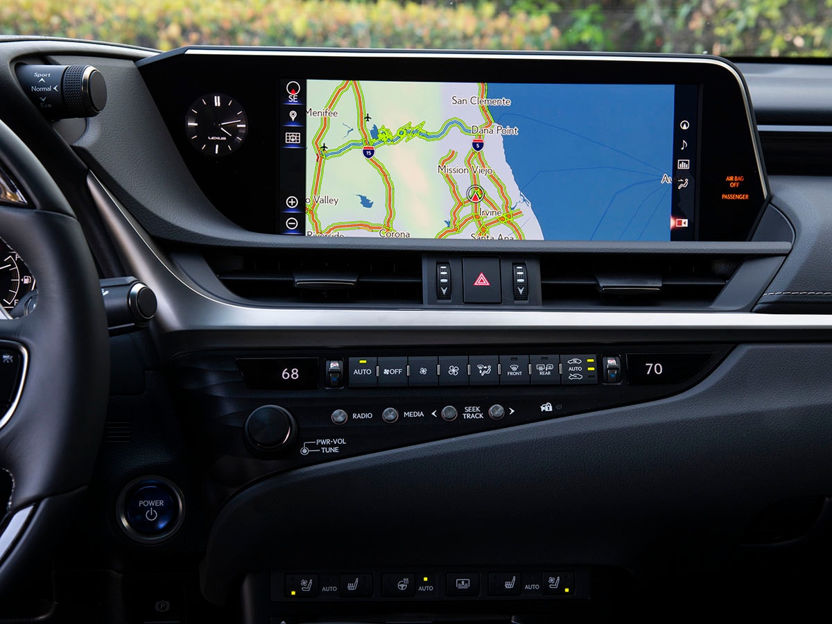 10 2019 Lexus Es 300h Bb