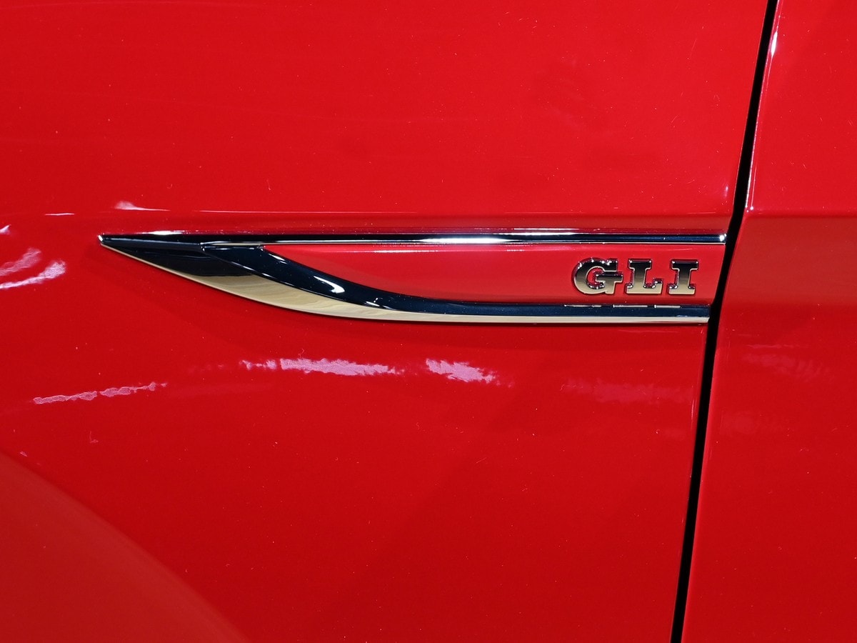 10 2019 Volkswagen Jetta Gli Cas
