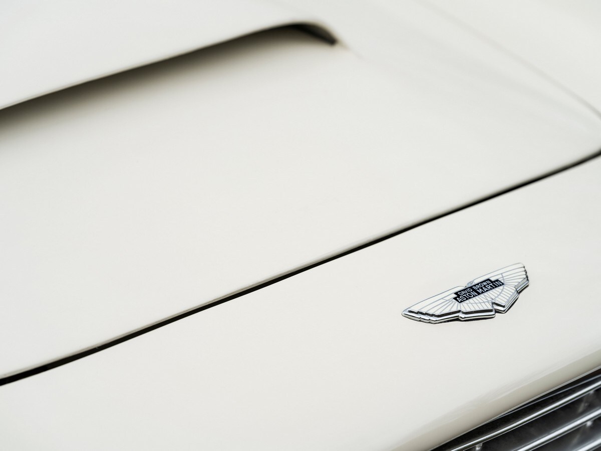 10 Aston Martin Heritage Ev Concept