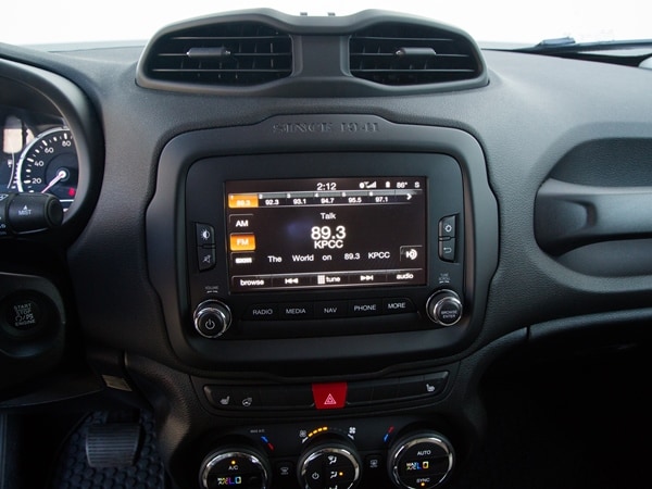 11 2016 Jeep Renegade