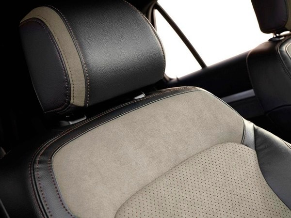 11 2017 Ford Explorer Sport Appearance Package