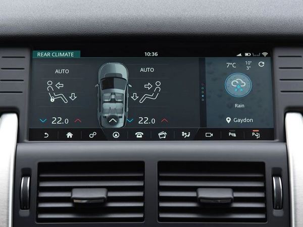 11 2017 Land Rover Discovery Sport Dynamic Design Pack