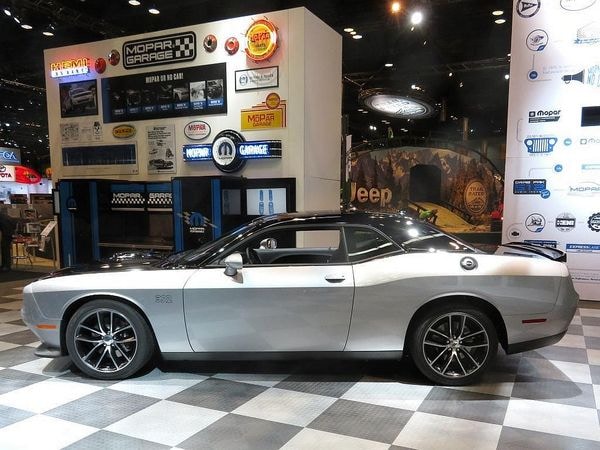 11 2017 Mopar 17 Dodge Challenger Limited Edition