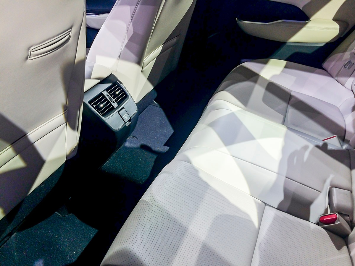 11 2018 Honda Clarity PHEV NYIAS KBB