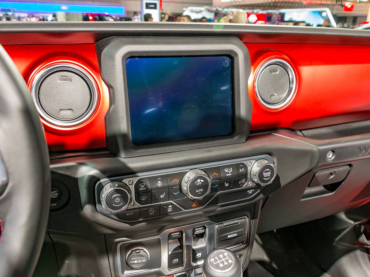 11 2018 Jeep Wrangler LAAS KBB