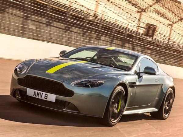11 2018 Aston Martin V8 Vantage Amr