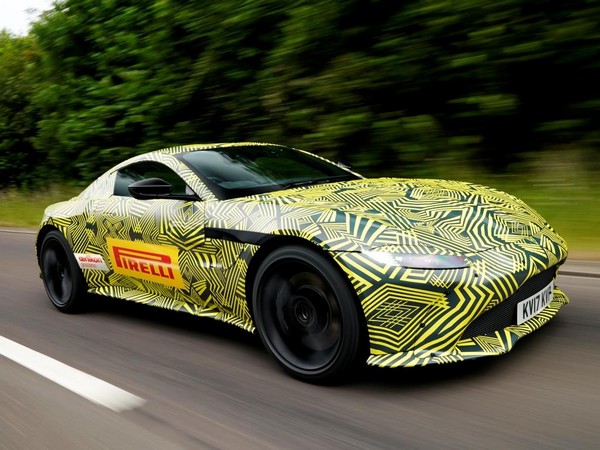 11 2018 Aston Martin Vantage V8 Teaser