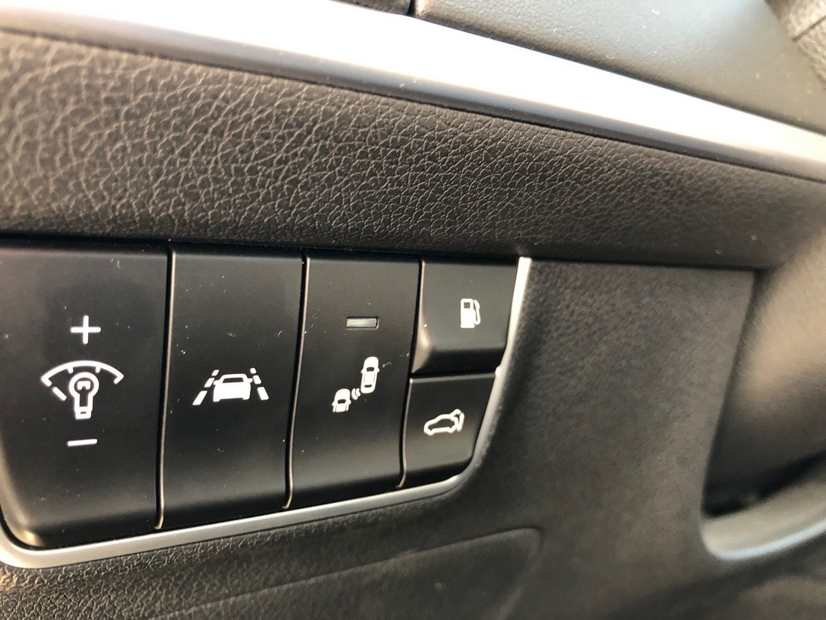 11 2018 Kia Stinger Push My Buttons