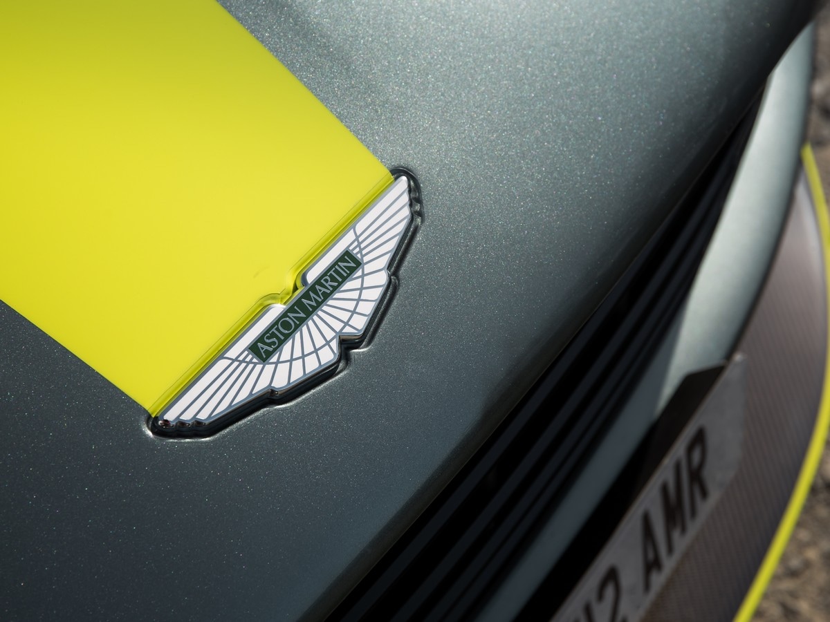 11 2019 Aston Martin Db11 Amr Oem