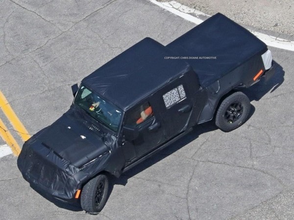 11 2019 Jeep Wrangler Pickup