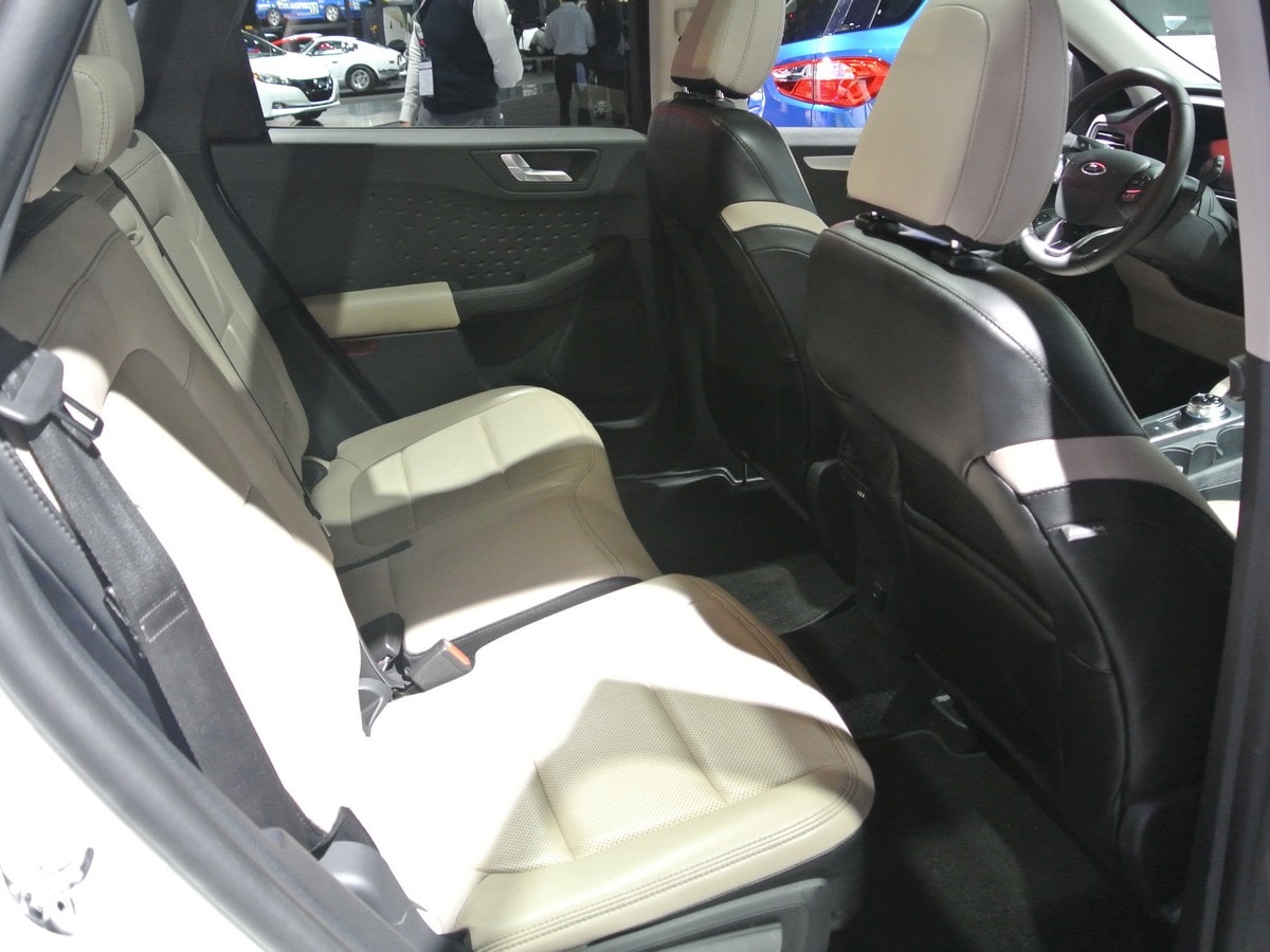11 2020 Ford Escape Live