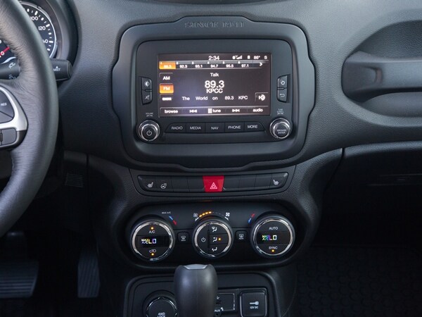 12 2016 Jeep Renegade