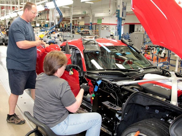 12 2017 Srt Viper Assembly