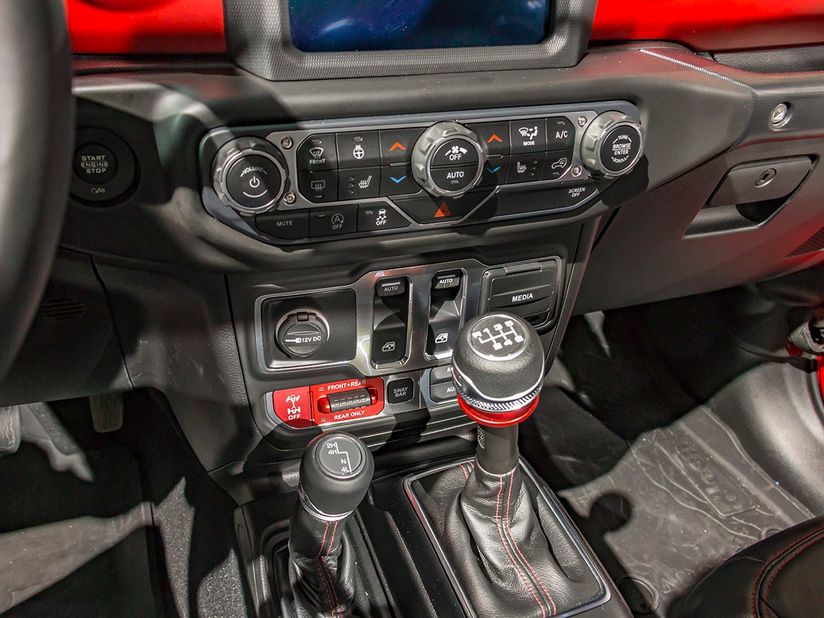 12 2018 Jeep Wrangler LAAS KBB