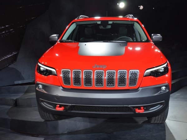 12 2019 Jeep Cherokee Np
