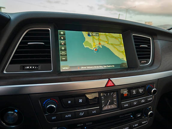 13 2015 Hyundai Genesis Long Term Interior