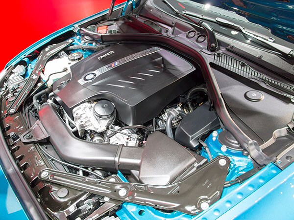 13 2017 BMW M2