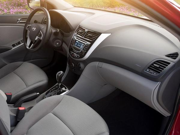 13 2017 Hyundai Accent Value Edition