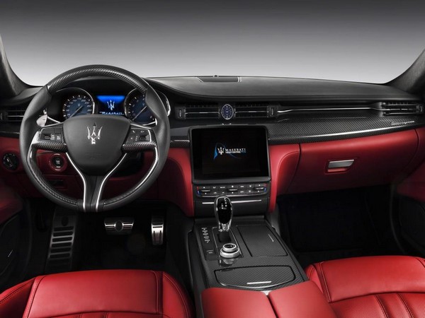 13 2017 Maserati Quattroporte GTS Gransport