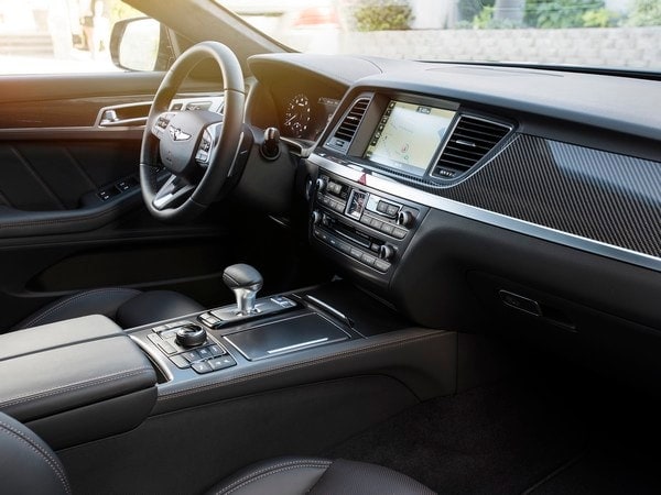13-2018-Genesis-G80-3.3T-1
